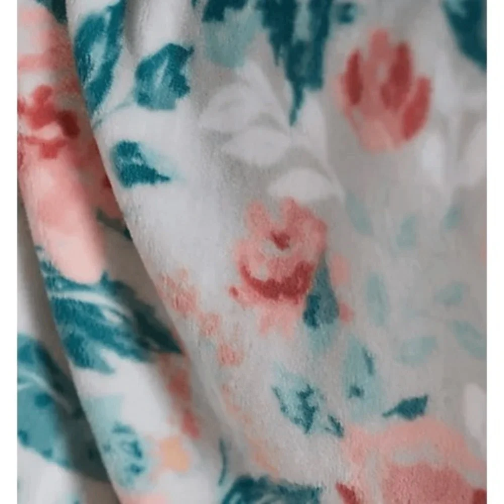 Berkshire Blanket‎ Home SHR Oversized Plush Spring Garden Throw Pink Teal 60x70